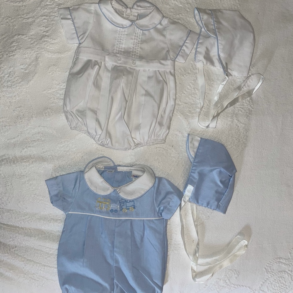 TWO Alexis premie bubbles & bonnets